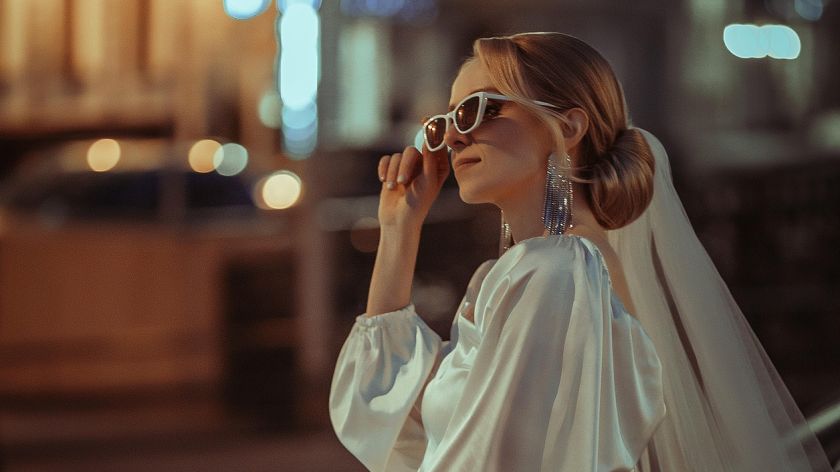 Frau mit Brille