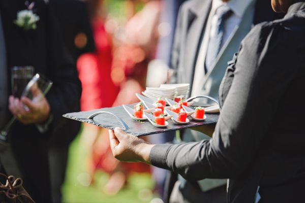 Die perfekte Auswahl an Snacks für Ihre Hochzeit