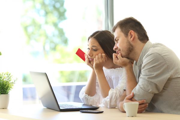 Wenn Hochzeitseinladungen ohne Antwort bleiben 